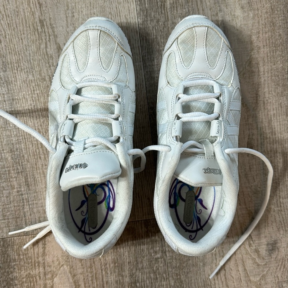Kaepa cheer shoes size 6 flyer/aerial